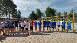 Drużyny biorące udział w Powiatowych Igrzyskachdzieci w Siatkówce Plażowej